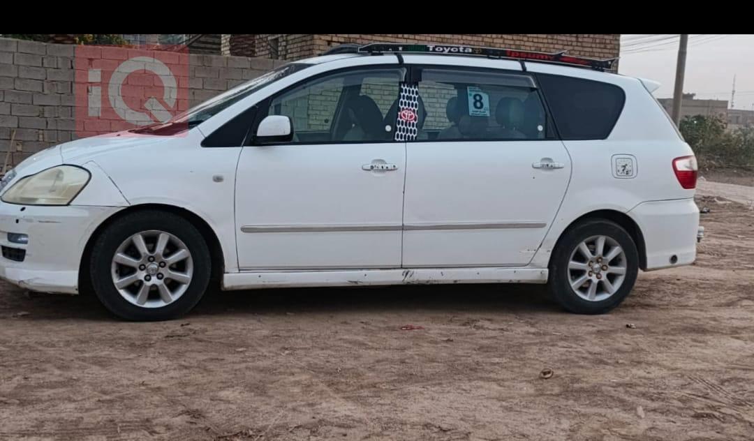 تويوتا إبسم